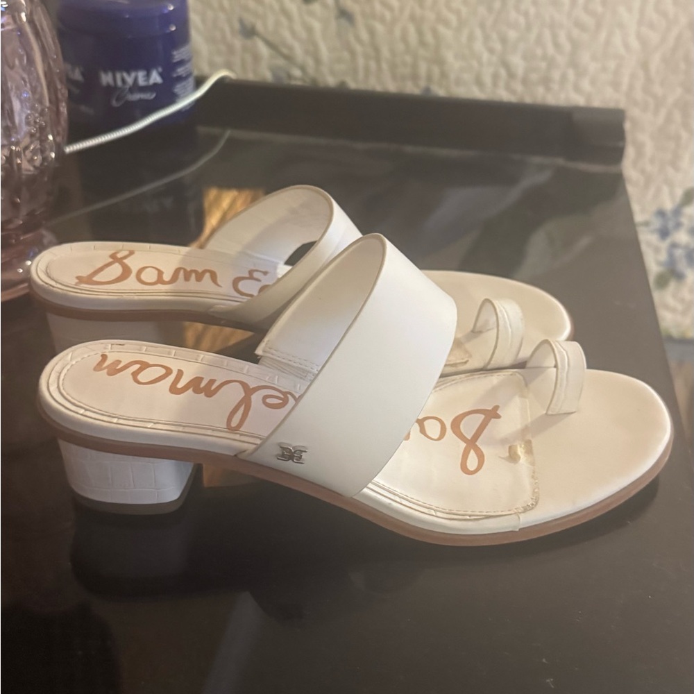 Sam Edelman White Heeled Shoes with Elegant Design